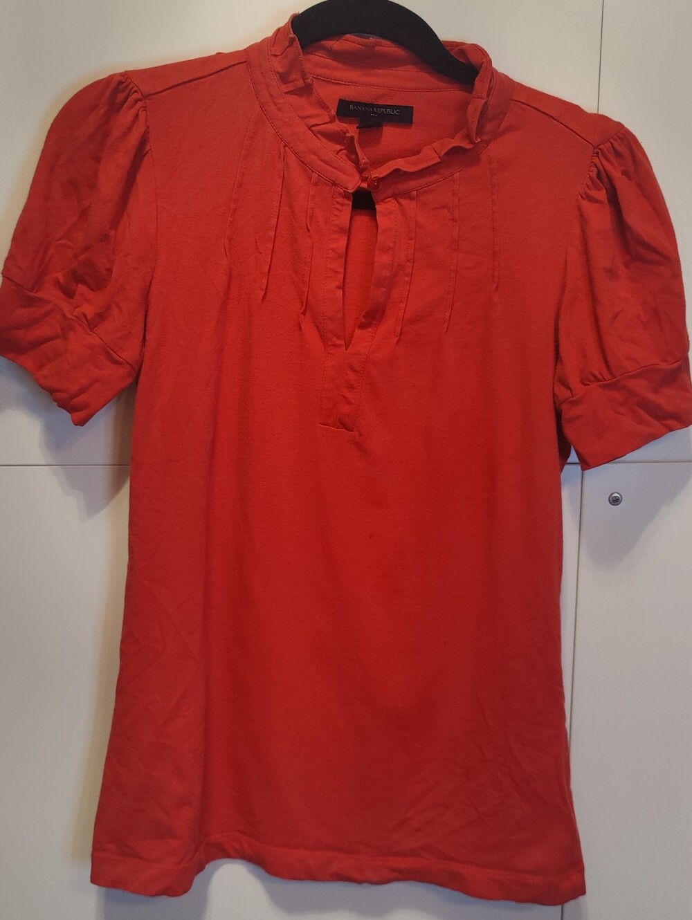 Banana Republic Red Orange Puff Sleeve Keyhole Top S